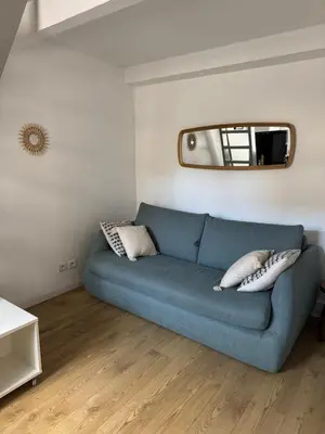 Coin salon dans l'établissement Studio avec mezzanine Paris 30 min Wi-Fi rapide