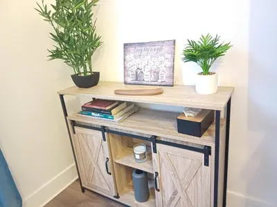 Bibliothèque dans l'appartement