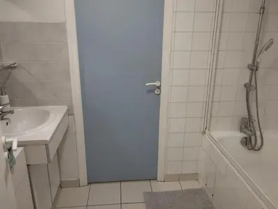 Salle de bains dans l'établissement appartement entier 2 chambres
