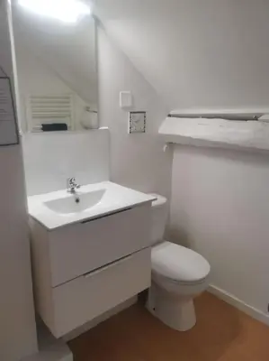 Salle de bains dans l'établissement Duplex House Paris-CDG-Astérix