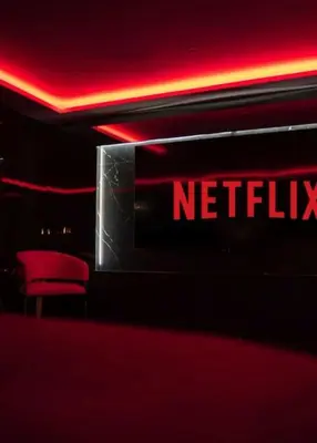 Télévision ou salle de divertissement dans l'établissement Découvrez la Suite Mirage à 30 minutes de Paris