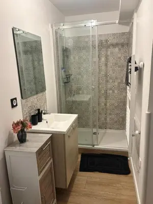 Salle de bains dans l'établissement Studio cosy en centre-ville