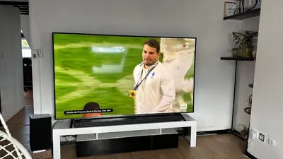 Télévision ou salle de divertissement dans l'établissement Appartement dans la Résidence le Chateaux