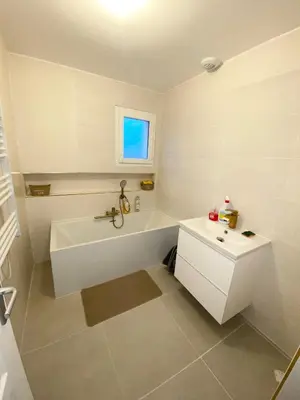 Salle de bains dans l'établissement Immodonia