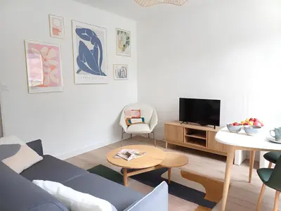 Télévision ou salle de divertissement dans l'établissement Paul Sautai - 2 couchages - proche centre