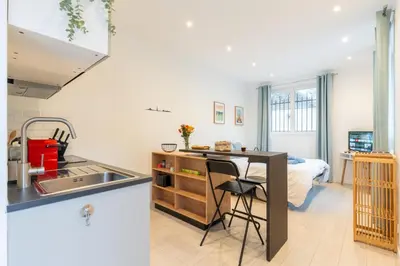 Cuisine ou kitchenette dans l'établissement Chez Marie Splendide Studio Cormeilles en Parisis