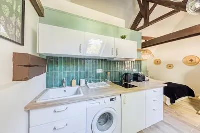 Cuisine ou kitchenette dans l'établissement Green lime