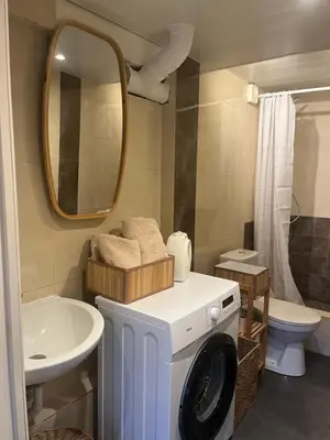 Salle de bains dans l'établissement Maison bord de Seine