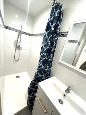 Salle de bains dans l'établissement Logement accueillant