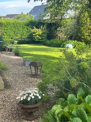 Jardin de l'établissement Appartement contemporain
