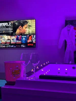Plan de l'établissement La Suite Prestige - Jacuzzi et cinema - Cergy-Village