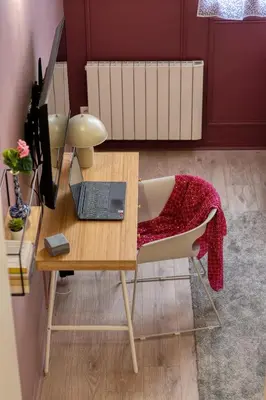 Télévision ou salle de divertissement dans l'établissement Chronos by Kleidos, Grand duplex, 4 personnes, 3 minutes Gros Horloge & Opéra de Rouen