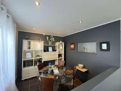 Cuisine ou kitchenette dans l'établissement Le Beau Séjour Appartement - Elégant et Spacieux- Proche Aéroport