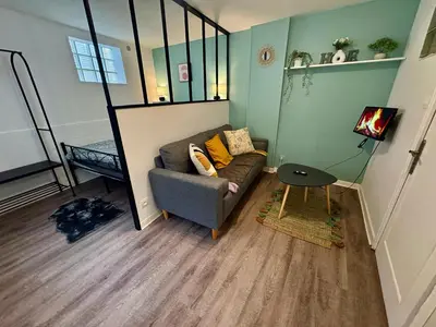 Coin salon dans l'établissement Joyeuse Escale à la Gare - 368