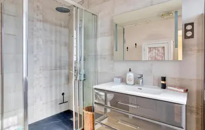 Salle de bains dans l'établissement 3 Bedroom Awesome Home In Vernon