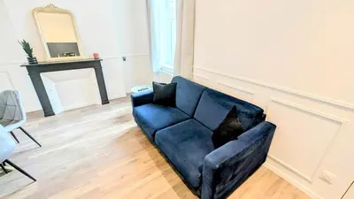 Coin salon dans l'établissement L'haussmannien 1er Étage