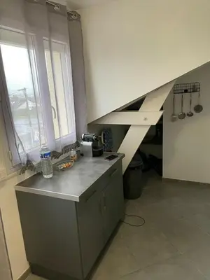 Cuisine ou kitchenette dans l'établissement Floor of a house apartment F3