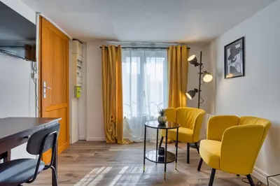Coin salon dans l'établissement L'Auréa au centre de Rouen