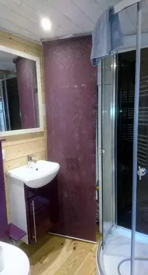 Salle de bains dans l'établissement La cabane Insolite