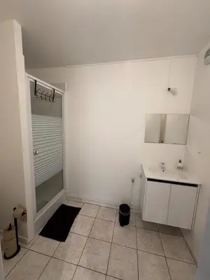 Salle de bains dans l'établissement Grand studio lumineux proche gare