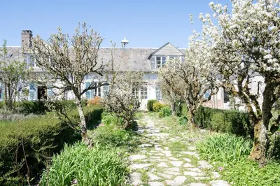 Jardin de l'établissement Domaine de Saint-Saturnin