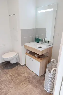 Salle de bains dans l'établissement Résidence Marignan