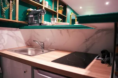 Cuisine ou kitchenette dans l'établissement L'Instant Boudoir - Parenthèse élégante à Rouen
