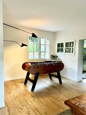 Tennis de table au sein de l'établissement Charming House In Lyons-La-Forêt ou à proximité