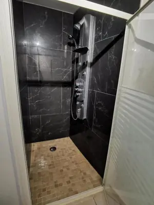 Salle de bains dans l'établissement Chez Nanou location saisonnière 2 chambres