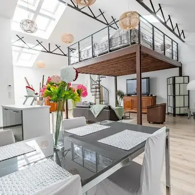 Le Faubourg Saint Martin Loft and Spa 1
