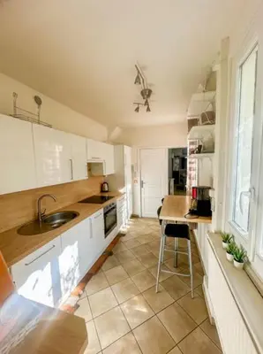 Cuisine ou kitchenette dans l'établissement La ContrEscarpe - 4 couchages - Cour PRiVÉE - Secteur GARE CENTRE