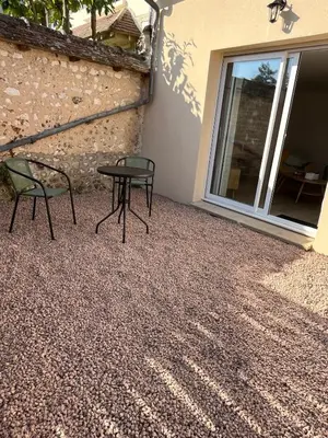 Terrasse ou espace extérieur de l'établissement Chez Colette- Maison avec jardin