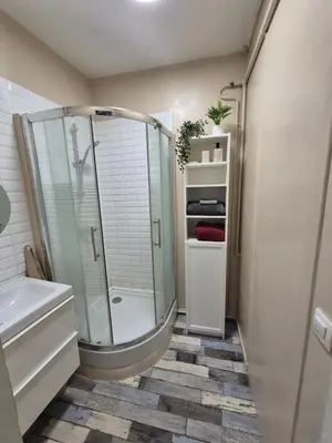 Salle de bains dans l'établissement Charmant T2 avec cachet - Au cœur de Poissy & à 20 min de Paris !