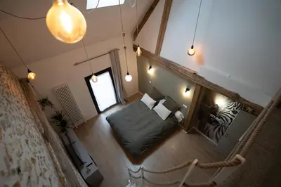 Coin salon dans l'établissement CooLiving de la fôret