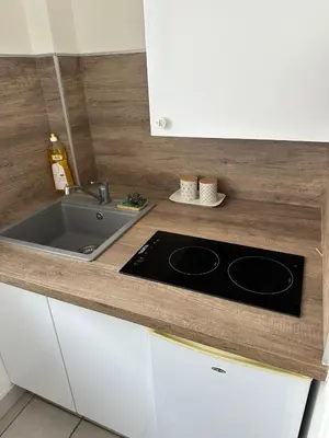 Cuisine ou kitchenette dans l'établissement Appt 5 a deux pas de la gare