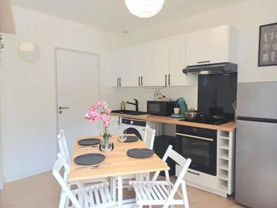 Cuisine ou kitchenette dans l'établissement Le Clos Carnot 3 - Proche Commodités