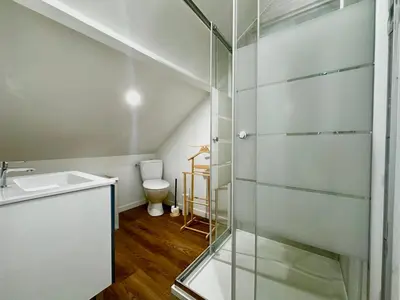Salle de bains dans l'établissement La Coloc'