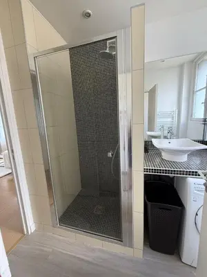 Salle de bains dans l'établissement Espace détente ou de travail à 1h de Paris