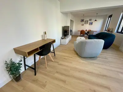 Coin salon dans l'établissement Le Design proche de la mer