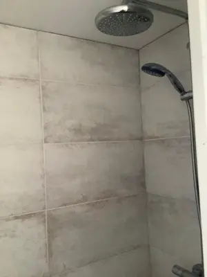 Salle de bains dans l'établissement Longère au Numéro 7