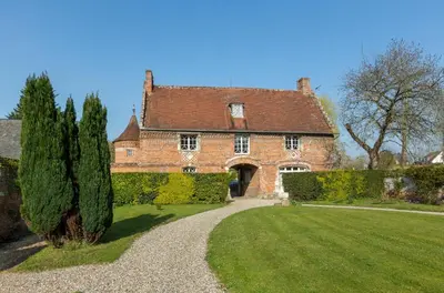 Jardin de l'établissement manoir d archelles