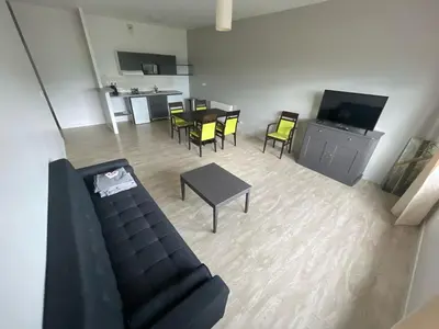Cuisine ou kitchenette dans l'établissement T3 familial et tout confort - 391