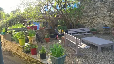 Jardin de l'établissement Chez Robins