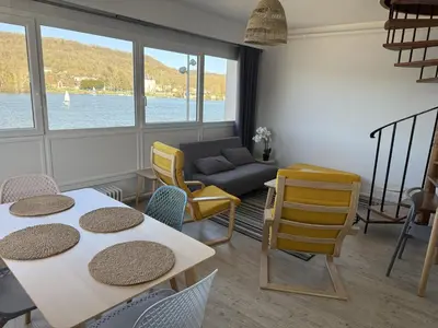 Coin salon dans l'établissement Duplex - vue sur la Seine au centre ville de Vernon