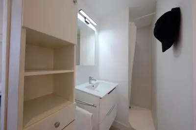 Salle de bains dans l'établissement Proche Rouen - Magnifique T4 - 3 chambres