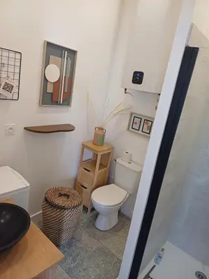 Salle de bains dans l'établissement Epicurien