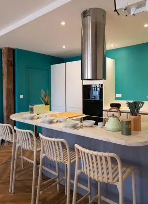 Cuisine ou kitchenette dans l'établissement L'Escapade d'Acquigny, Piscine, Foot Five, Salle de sport, BabyFoot