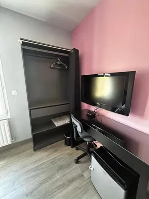 Télévision ou salle de divertissement dans l'établissement Gîte du Camp de César - WIFI - 8 personnes
