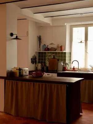 Cuisine ou kitchenette dans l'établissement Ferme des Millonets - grand gîte