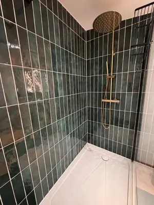 Salle de bains dans l'établissement Chambre indépendante avec salle de bain et toilettes